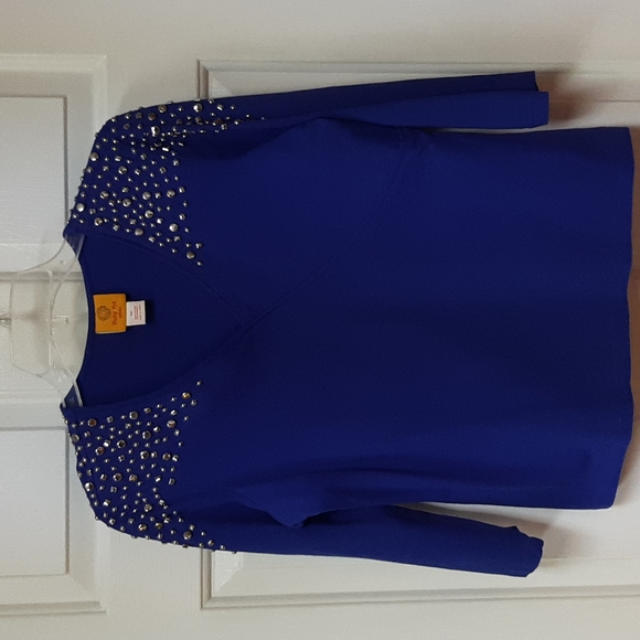 ❣Bundle & Save💞 Ruby Red Top- EUC, BEAUTIFUL❣Size PM - Picture 9 of 10